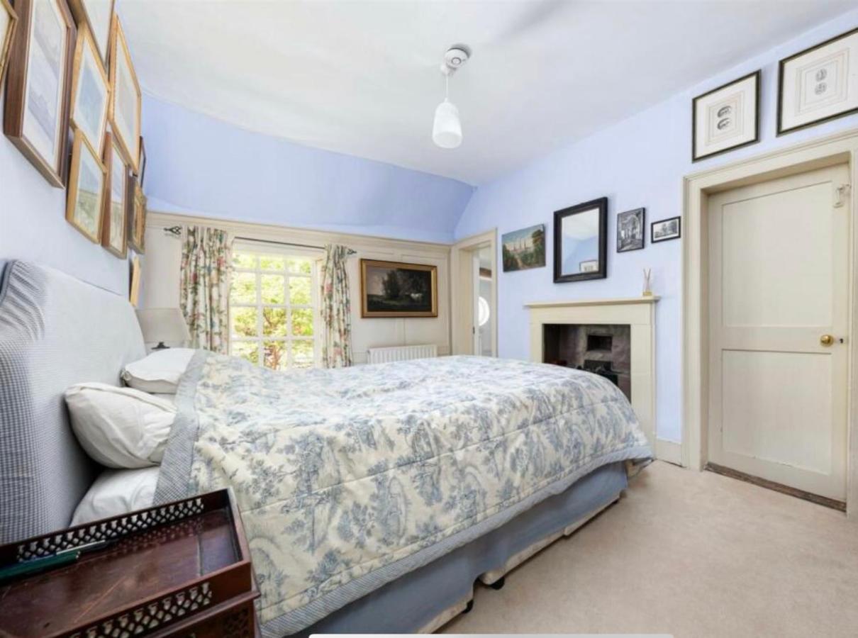 Clarendon Cottage Енфийлд Екстериор снимка